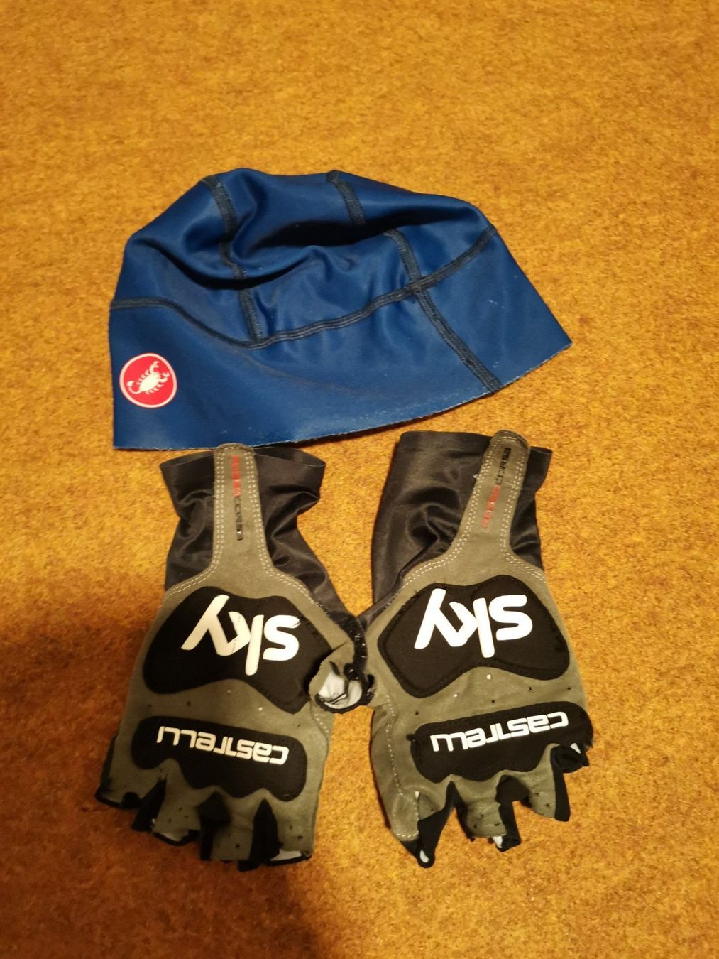 Altri accessori da uomo: Team Sky Trikot Handschuhe – Usato da Silenen venduto da guinness92 1