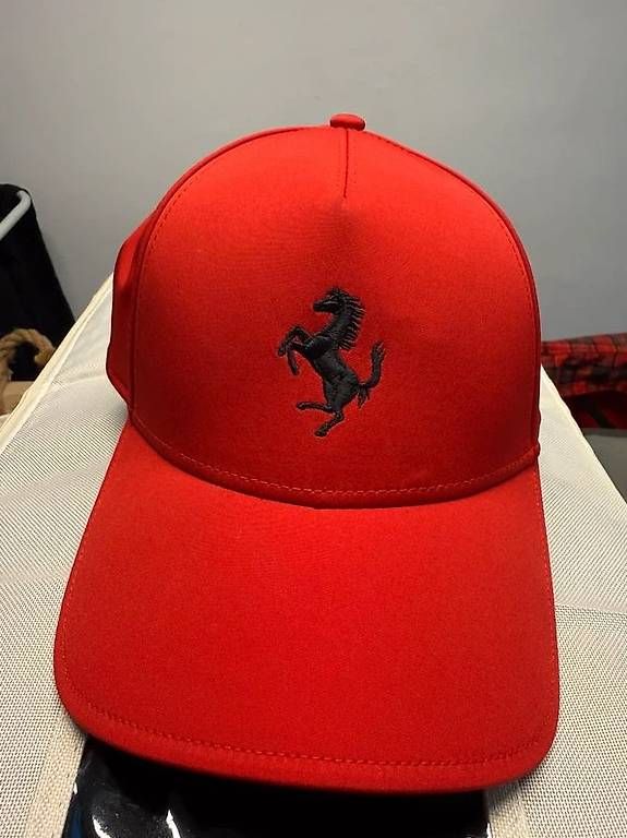 Copricapi, berretti & cappellini: Ferrari "Not for sale" Cap – Nuovo (secondo la descrizione) da Vacallo venduto da mvtony