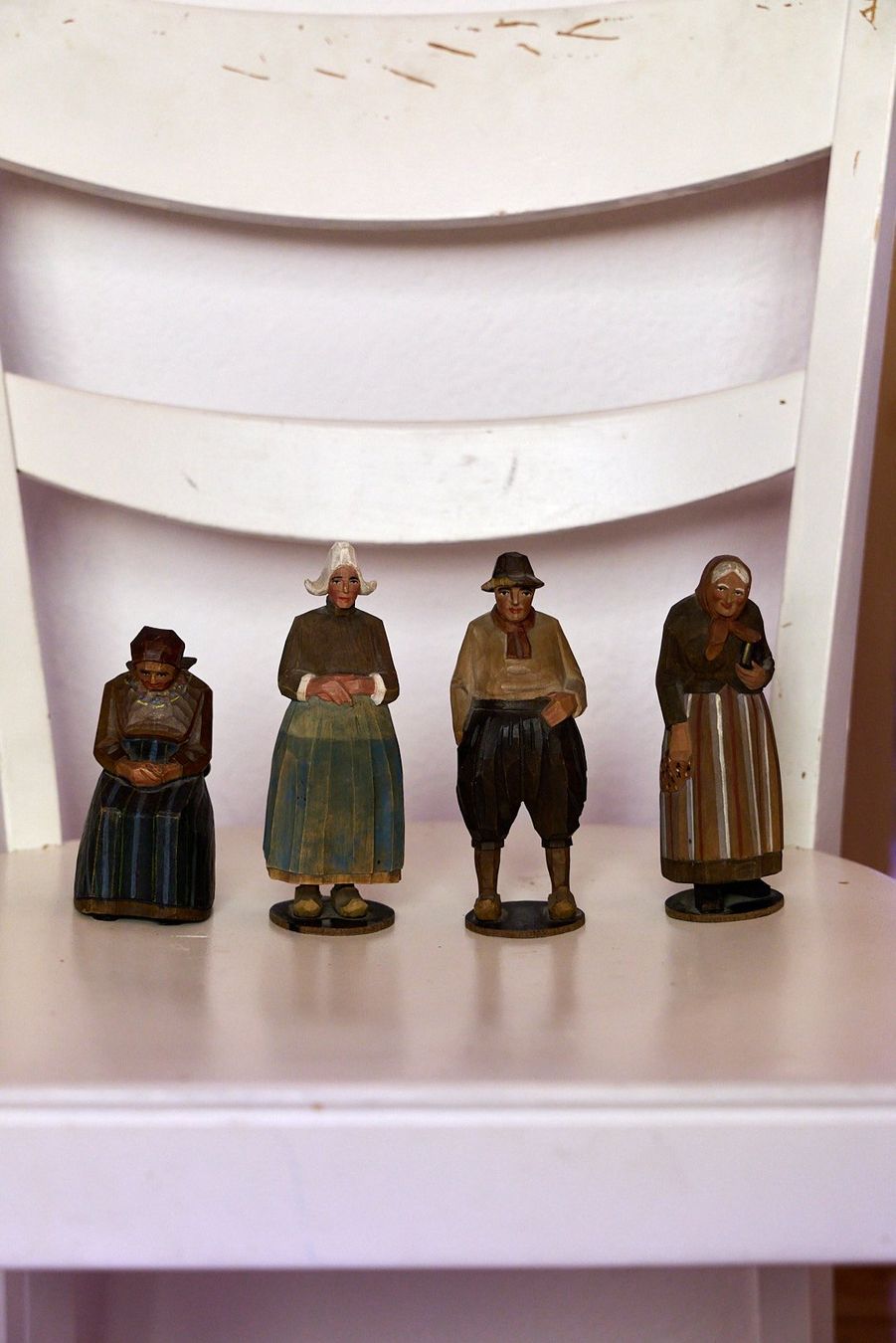 Statuette: Diverse Holzmännchen – Usato da Ennetbürgen venduto da JWBT 2