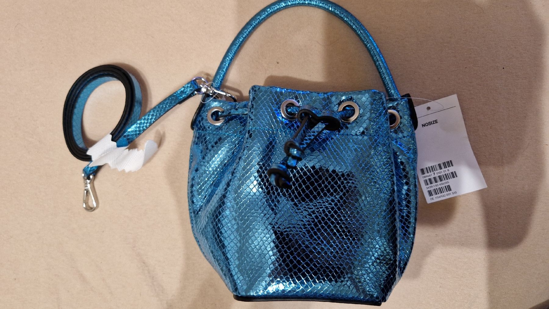 H&M Borse da donna: Kleines türkises Glitzer-Buckettäschli – Nuovo e nell'imballaggio originale da Oberengstringen venduto da Sheera7 3