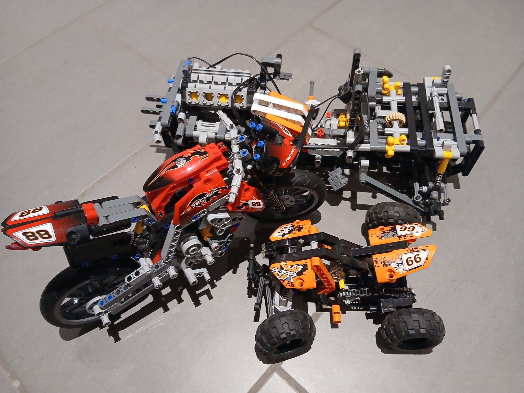 Lego Giocattoli: Lego Technic Ersatzteile und Motorrad – Usato da Birr venduto da beydress