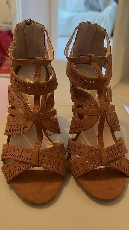 Scarpe da donna: High Heels/ Damenschuhe Sandalen – Usato da Winterthur venduto da fat_x5t2 2