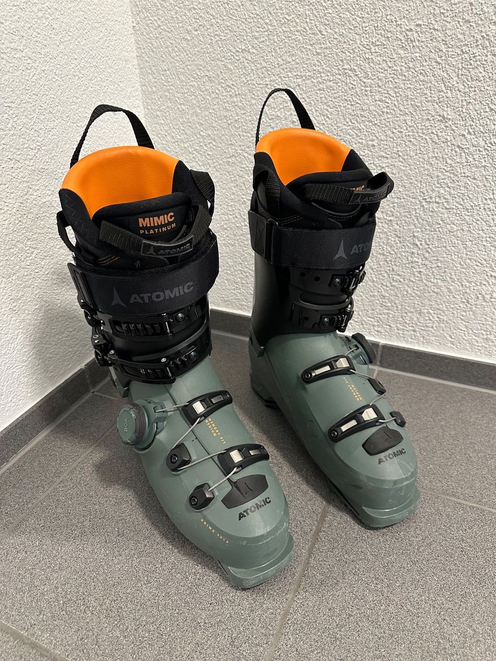 Atomic Herrenschuhe: Skischuhe Atomic – Gebraucht aus Solothurn von f3oa