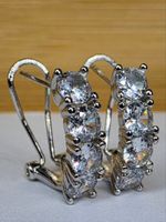 Boucles d'oreille argent avec zircons