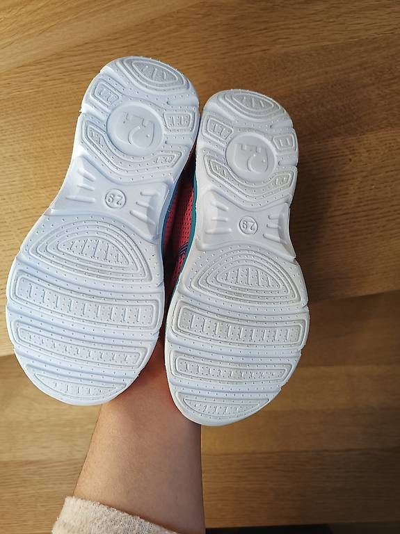 Schuhe für Mädchen: Turnschuhe Elefanten Gr. 29 – Neu und originalverpackt aus Humlikon von Zitrone011 2