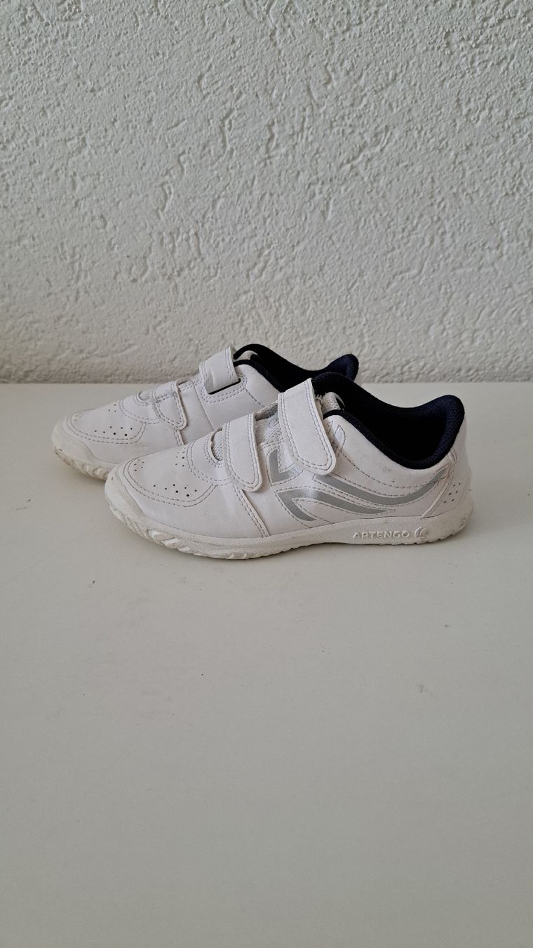 Decathlon Schuhe für Jungen: Kids Trainers White Velcro Size 30 Decathlon  – Gebraucht aus Thun von tan_2kvt 1
