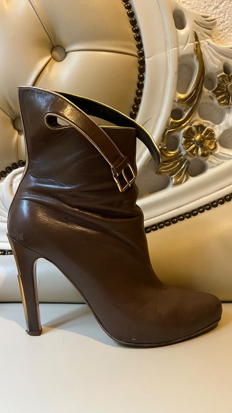 Chaussures femmes: Miu Miu – D'occasion à Uetikon am See par jan_bx6p