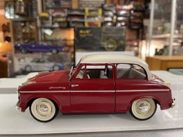 Lloyd Alexander TS, rotes Modellauto 1:18 Sammlerstück!
