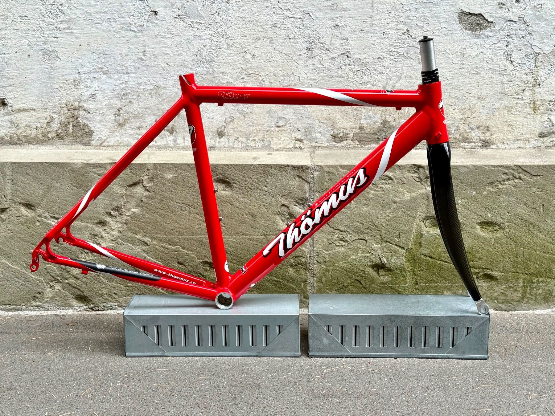 Thömus Ersatzteile: THÖMUS SLIKER Alu Rennvelo Rahmen XS Carbon Gabel TOPZ. 2605 – Gebraucht aus Luzern von bikeandbeltcom