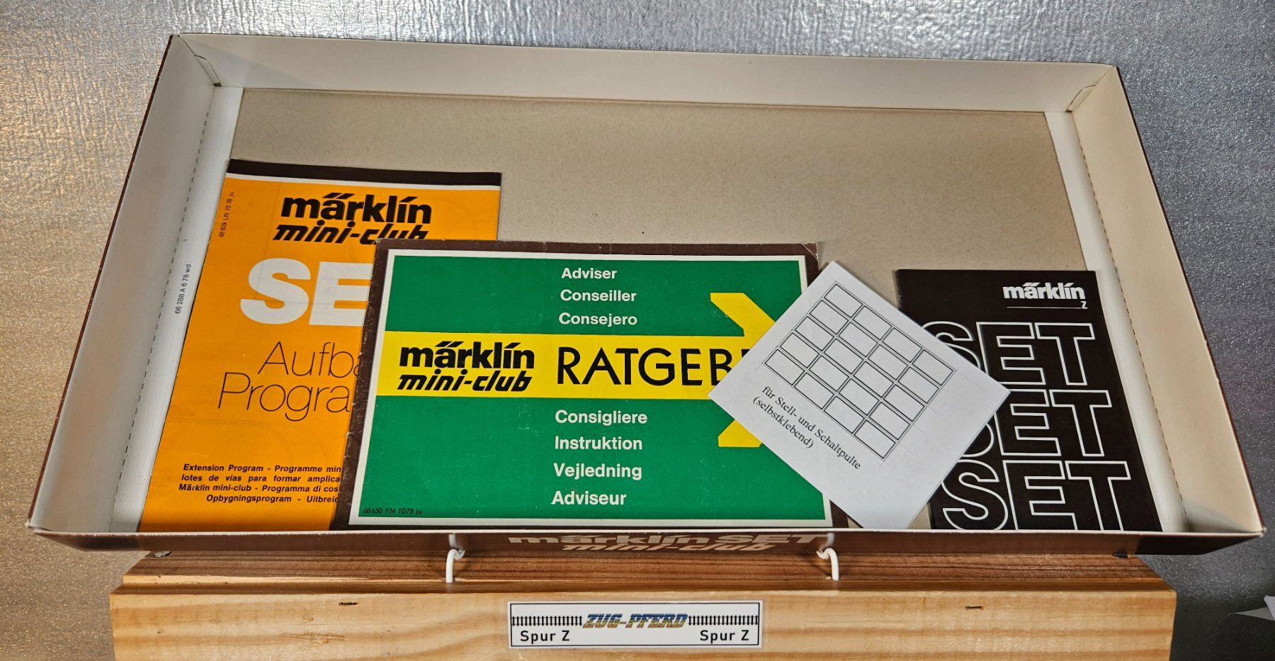 Märklin Modellini di ferrovie: 8193: Gleis-Packung T2 mit el.-mag. Bogenweichen, TOP! – Nuovo (secondo la descrizione) da Therwil venduto da ZUG-Pferd 2
