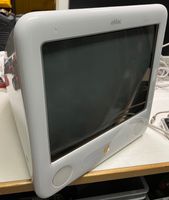 eMac Model A1002 1.25 GHz Power PC G4 768 MB RAM