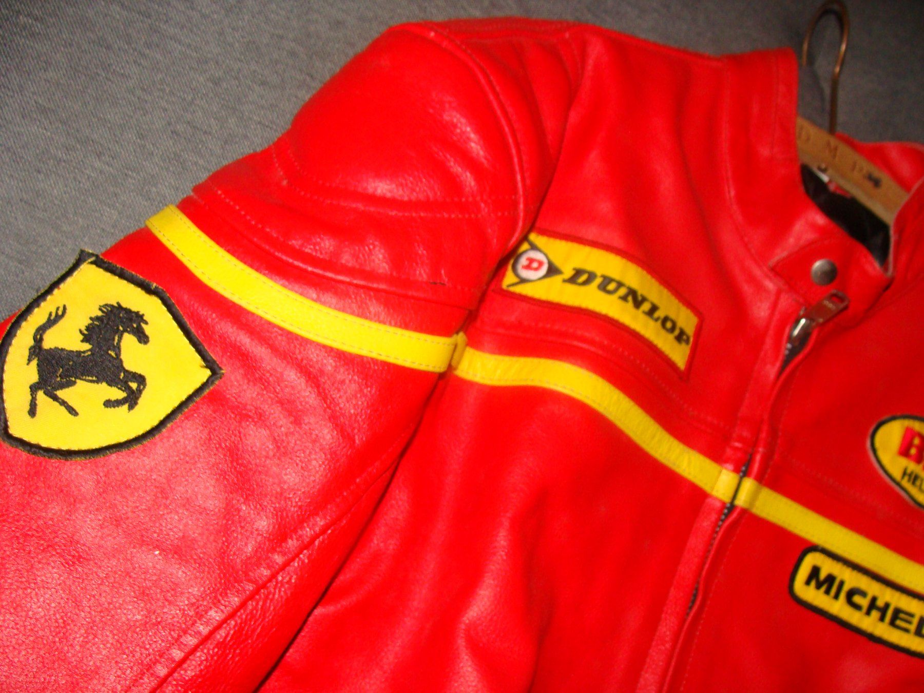 Ferrari Giacche: Veste de course pour pilote Ferrari – Usato da Cuarny venduto da hen_g7hn 2