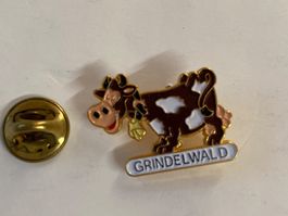 Pin's Vache Grindlewald, souvenir des Alpes Suisses !