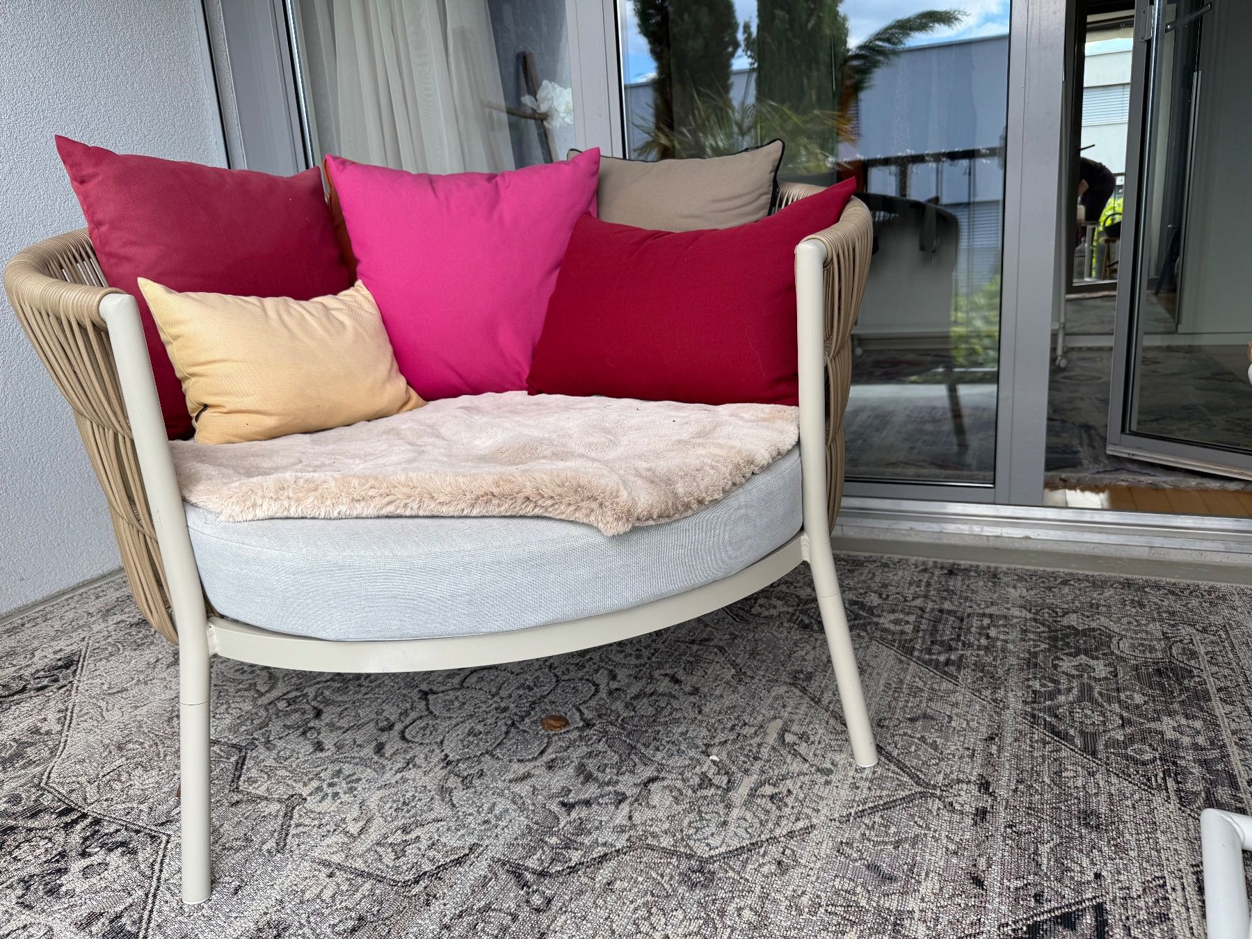 Divani: Rundes Gartensofa von Tchibo – Usato da Zufikon venduto da hinterdemberg 2