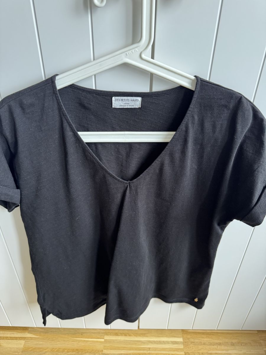Des Petits Hauts T-shirt: Neues T-Shirt des petits hauts – Nuovo e nell'imballaggio originale da Basel venduto da Glamourpourtoi