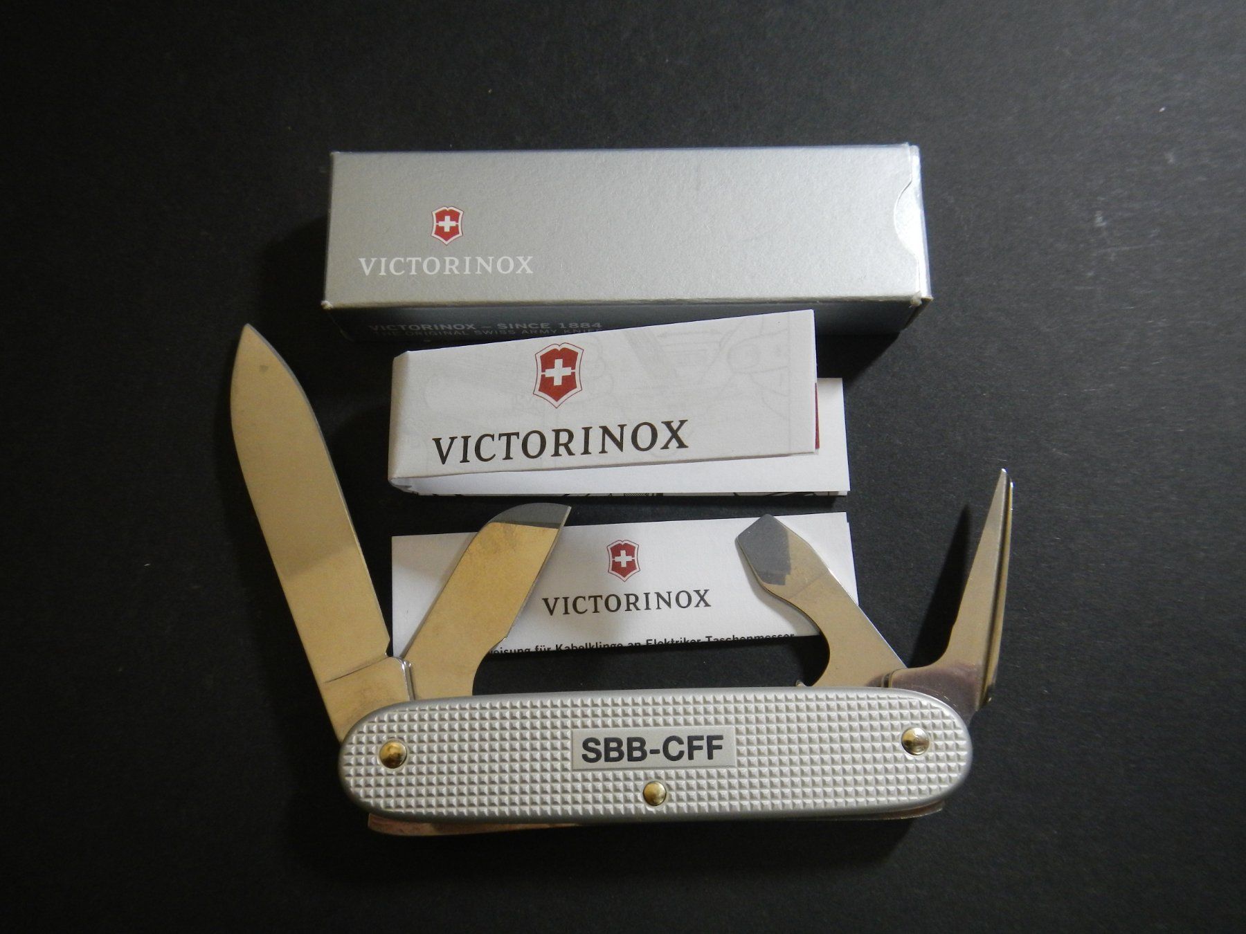 VICTORINOX SBB CFF FFS ALOX ELECTRICIAN SWISS RAILWAY LIMITE (Nuovo e ...