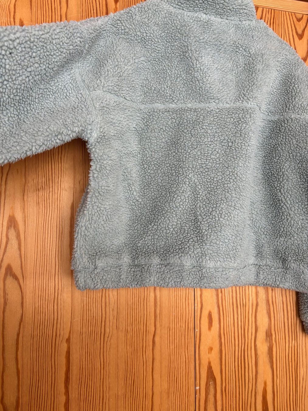 Superdry Jacken: Faserpelz – Neu (gemäss Beschreibung) aus Isenthal von lab_n5qz 1