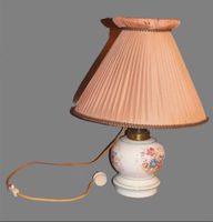 Antike Porzellan-Tischlampe