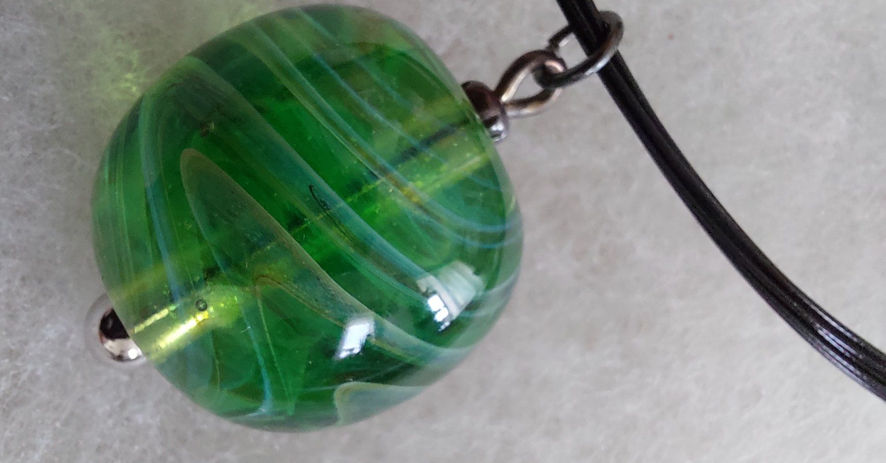 Catenine: Kette mit Anhänger, Jena-Glas – Nuovo e nell'imballaggio originale da Weinfelden venduto da Grizzly61 4