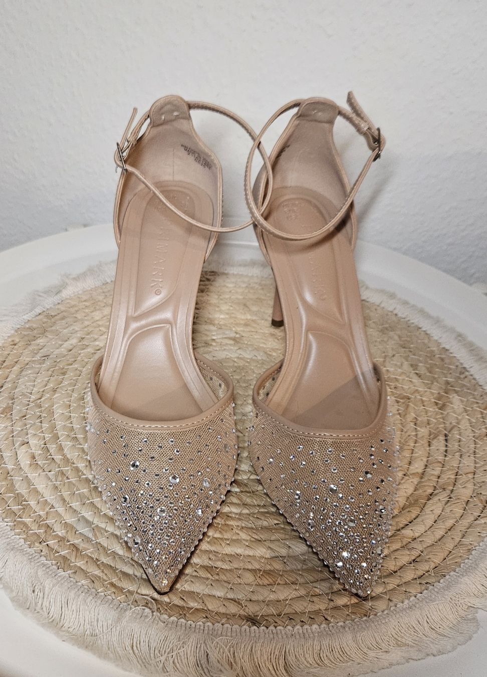 Scarpe da donna: Escarpins beige avec strass  – Nuovo (secondo la descrizione) da Nyon venduto da nay_y72c 1