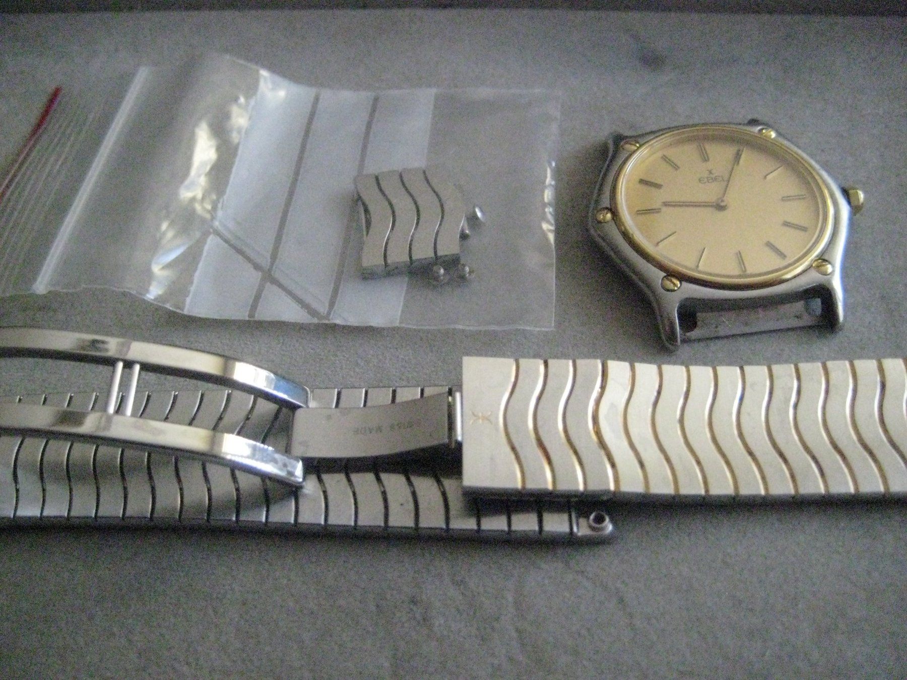 Ebel Orologi: E B E L  teilweise demontiert / Band – Difettoso da Menziken venduto da erw_c87m