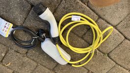 Ladeadapter ElektroAuto 230V Schuko-stecker