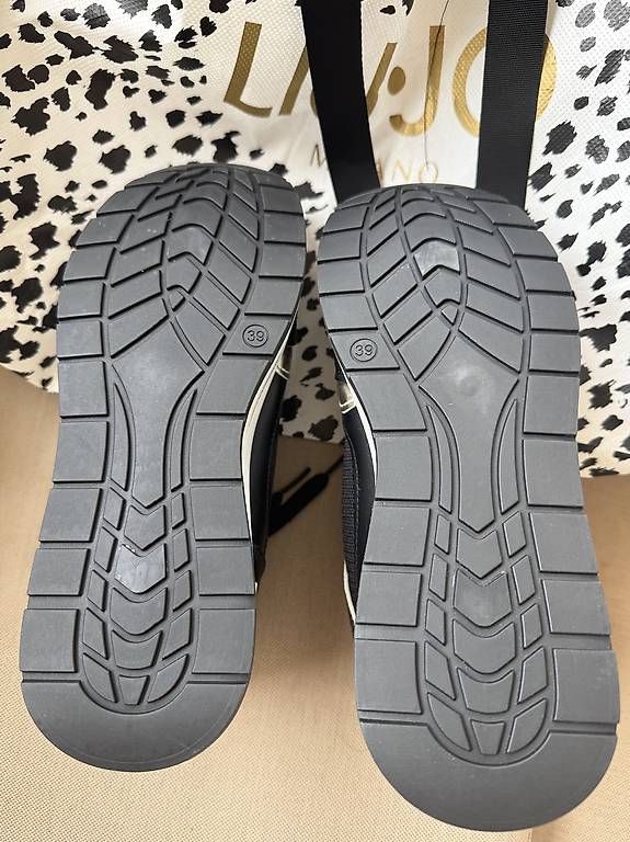 Damenschuhe: Scarpe  – Gebraucht aus Giubiasco von sca_k5m9 2