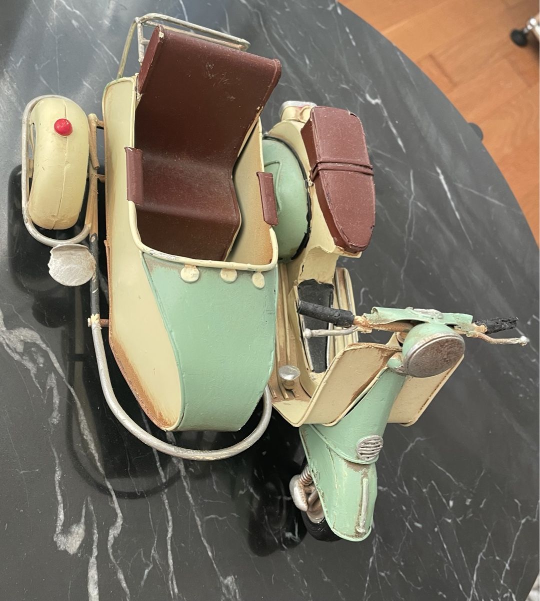 Tutte le decorazioni: Motorrad Model mit Seitenwagen als Deko – Nuovo (secondo la descrizione) da Oberwil BL venduto da J.L.