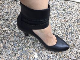 Chaussures à talon noires cuir véritable PESARO, Neuf