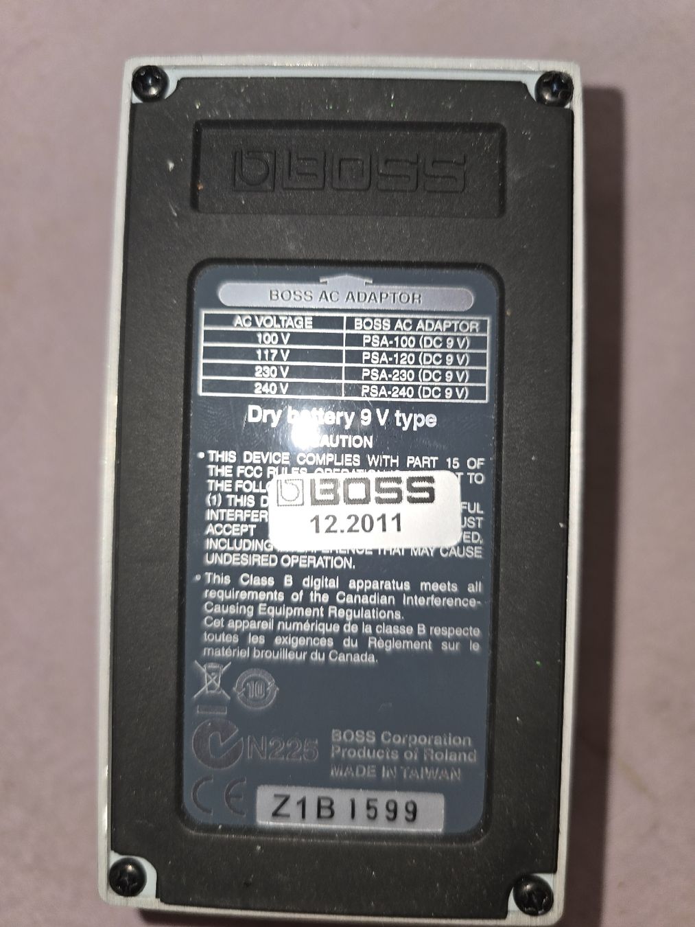 Boss Strumenti musicali: BOSS FB-2 FEEDBACKER / BOOSTER ....  – Nuovo (secondo la descrizione) da Zürich venduto da Antiquedealer 2
