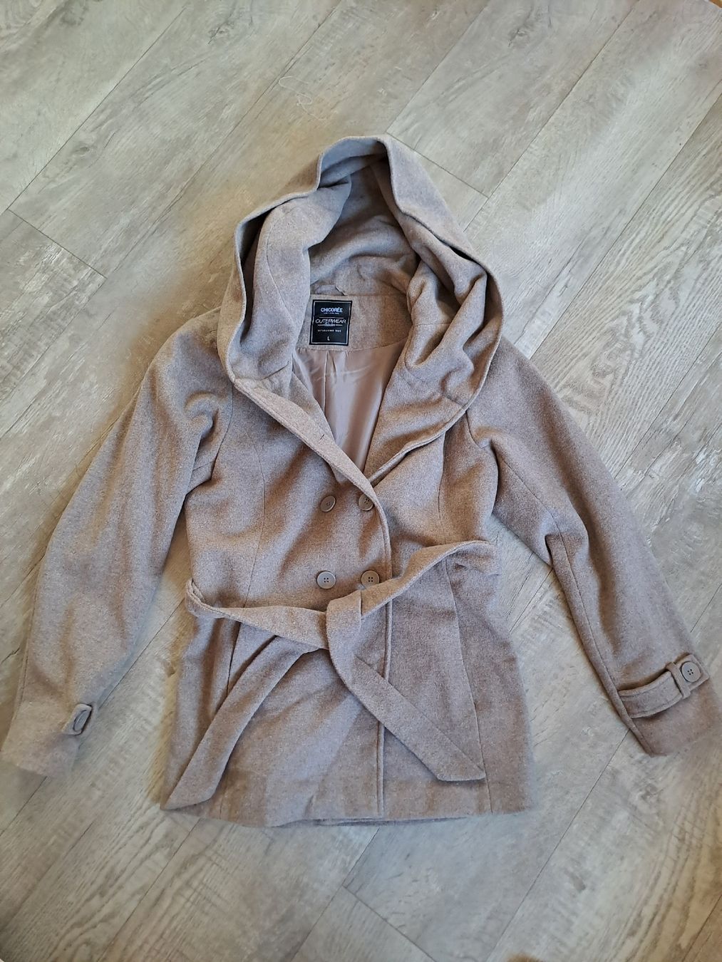 Giacche: Jacke mit Kapuze, Grösse L, Chicoree – Usato da Rickenbach LU venduto da bishiida