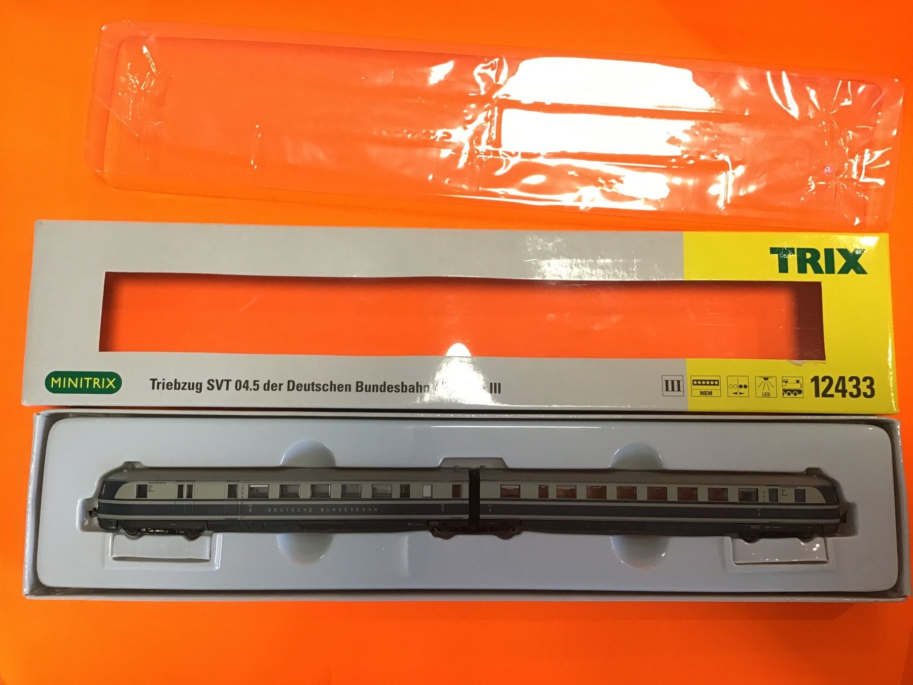 Trix Modelleisenbahnen: Trix Minitrix Triebzug SVT 04.5 DB Neu – Neu und originalverpackt aus Männedorf von Modelle-aller-Art