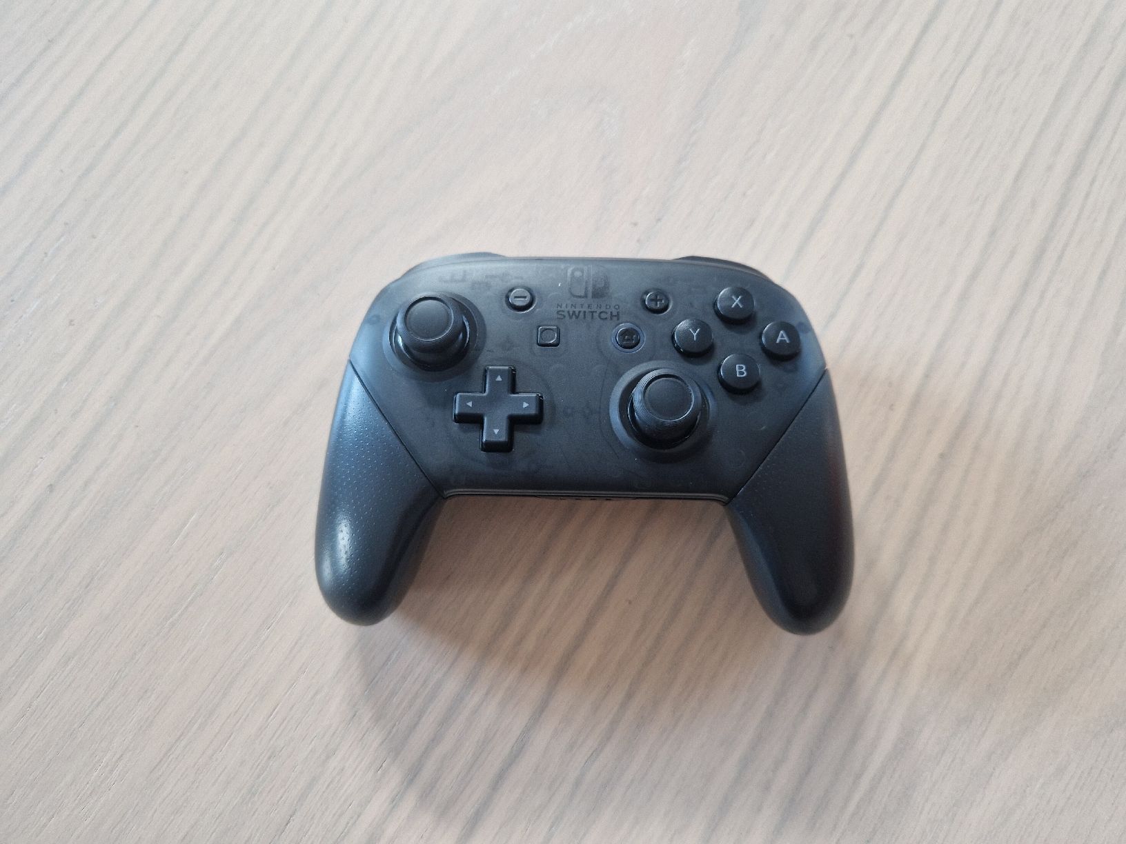 Nintendo Console: Nintendo Switch OLED Bundle + 18 Spiele + Pro Controller – Usato da Tamins venduto da Riccu_2 2