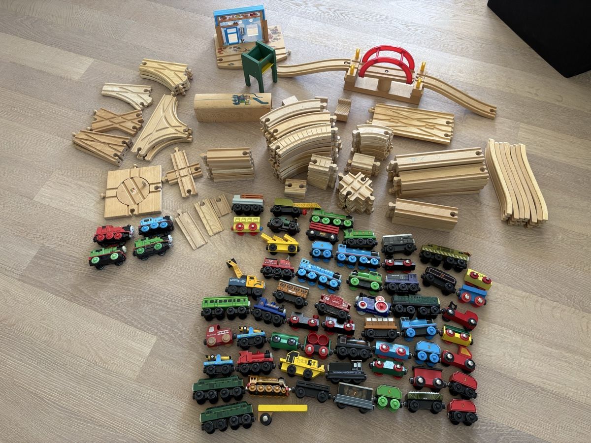 Brio Spielzeuge: Holz Eisenbahn set  – Gebraucht aus Hergiswil NW von mar_js5v