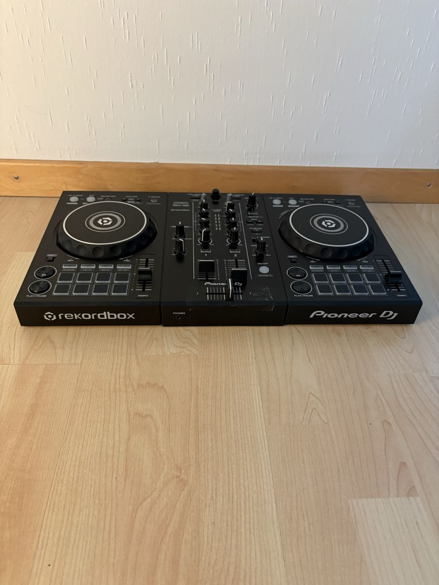 Pioneer Console di mixaggio: Pioneer DDJ 400 – Usato da Zürich venduto da Dondolor 3