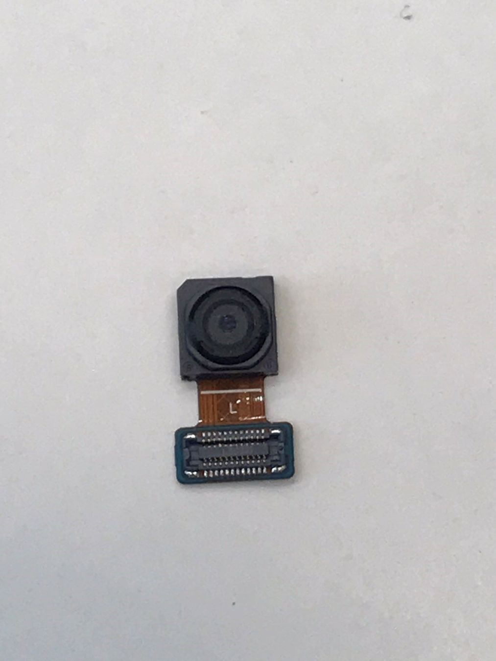 Samsung Telefoni cellulari / Smartphones: Samsung Galaxy A3 2016 Front Kamera – Nuovo e nell'imballaggio originale da bern venduto da reptechnic