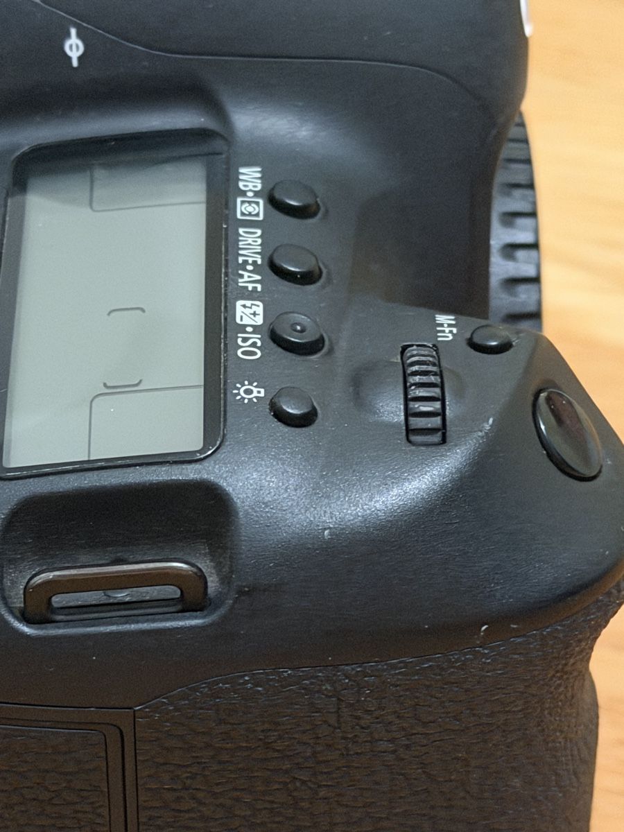 Canon Kamera: Canon EOS 5D Mark IV DSLR Camera  – Gebraucht aus Genève von Red_dot 5