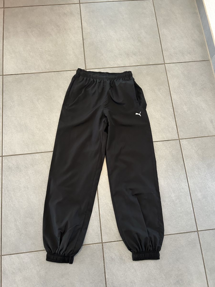 Puma Hosen: Puma Trainerhose 164 NEU – Neu und originalverpackt aus Pfungen von BuyIt
