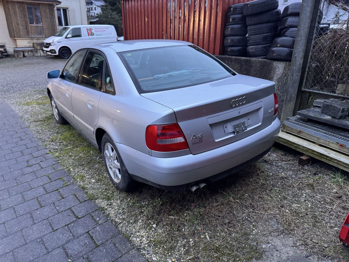 Audi Autos: Audi A4 V6 2.4 – D'occasion à Boswil par Marc_vr 2