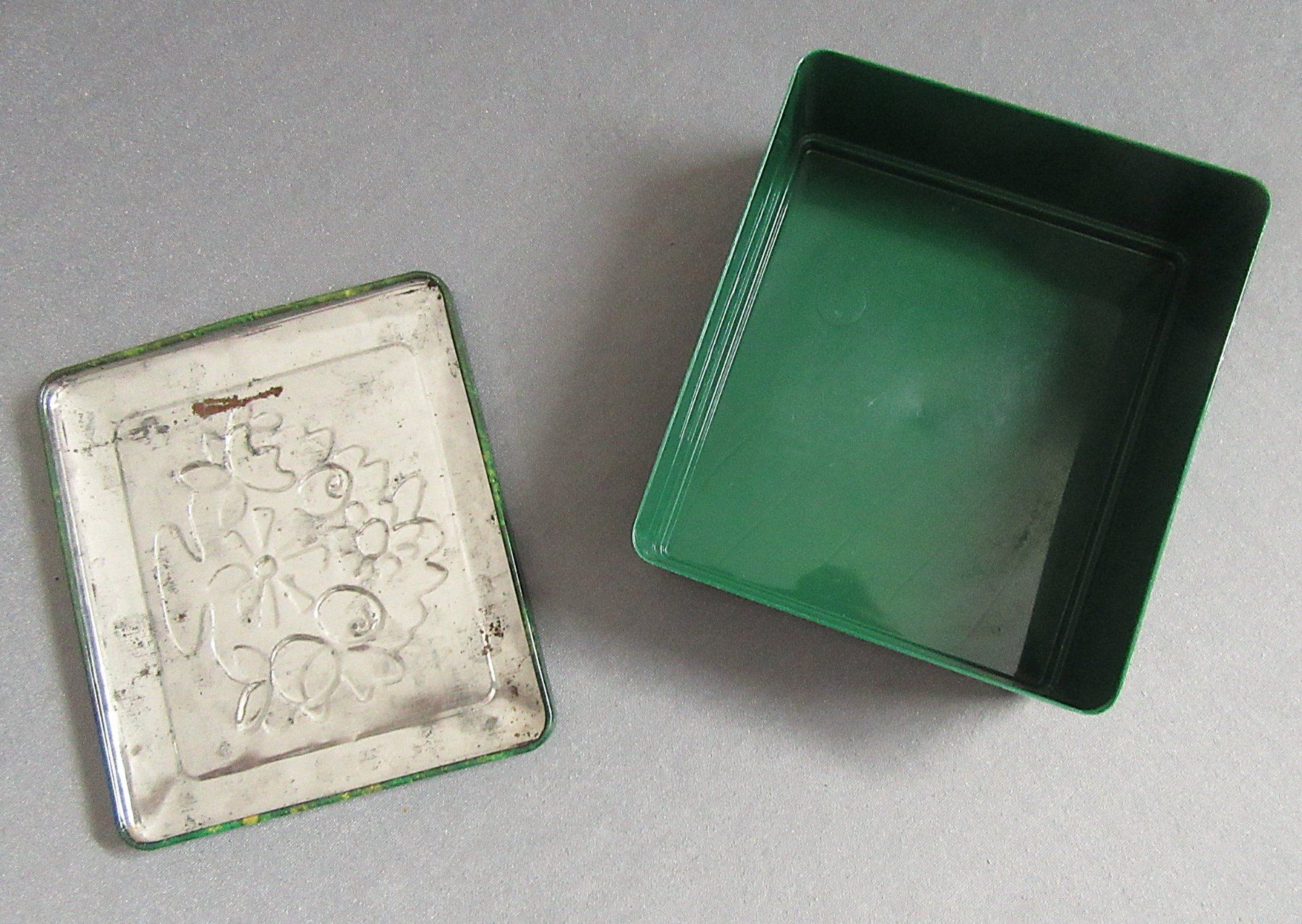 Contenitori & Simili: Guetzlidose - Vorratsdose mit Kunststoffboden & Blechdeckel – Usato da Auenstein venduto da Padabimbim 6