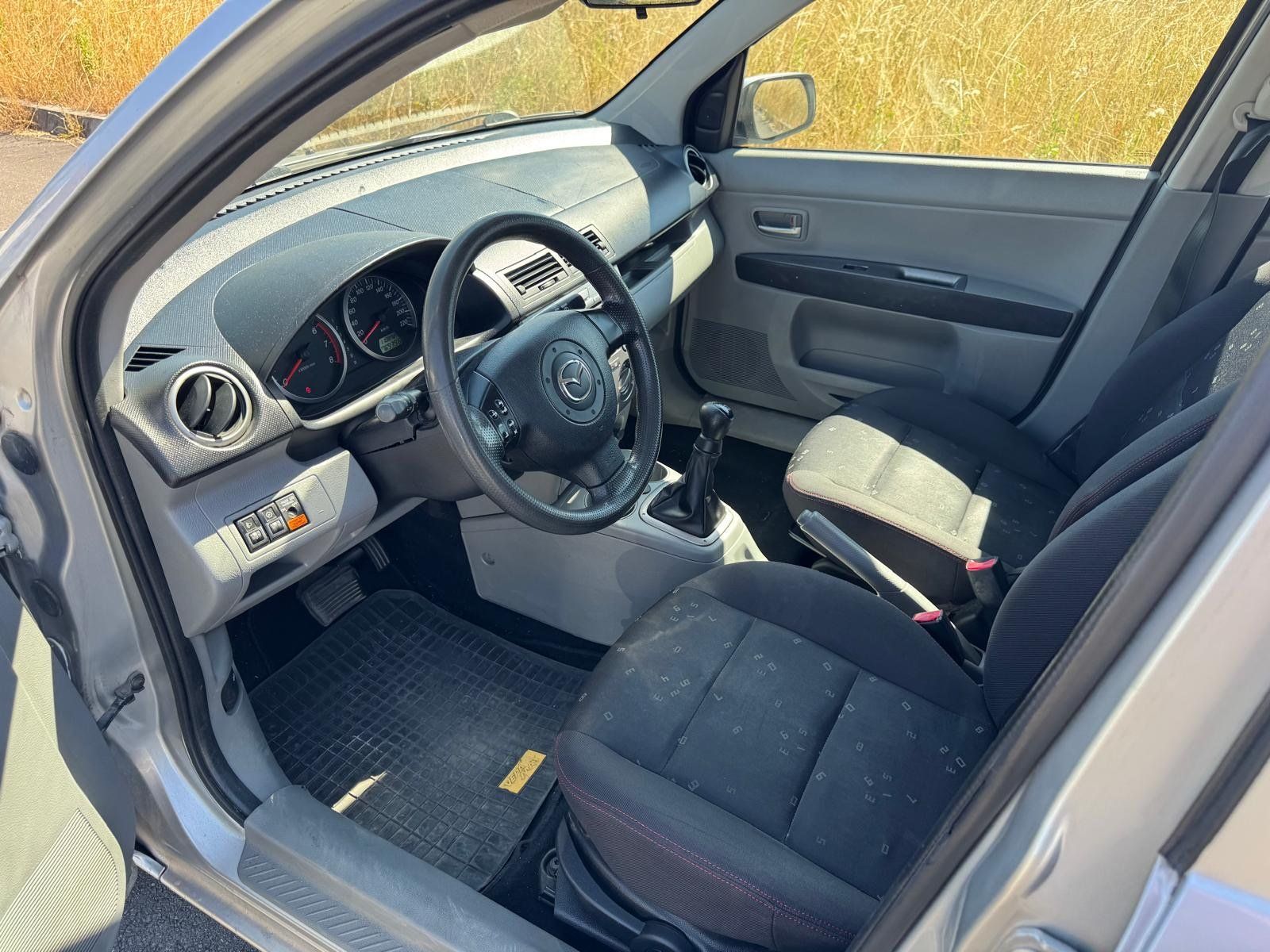 Mazda Automobili: Mazda 2 1.4 automatique sequentiel – Usato da Gland venduto da Duvernay01 3