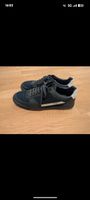 Hugo Boss Sneaker dunkelblau mit weissen Details, 41
