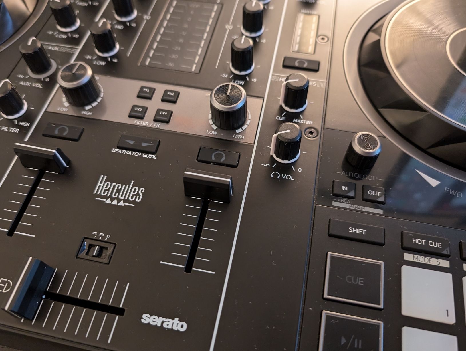 Musikinstrumente: Hercules DJControl Impulse 500 Controller – Gebraucht aus Winterthur von