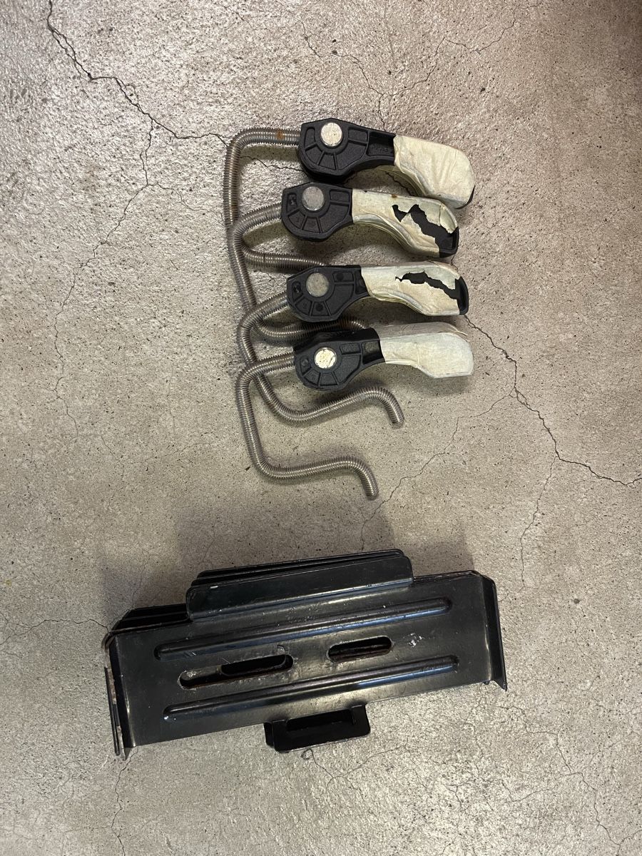 Montblanc Box da tetto: Dachbox MontBlanc universal mit Befestigungsmaterial  – Usato da Hagendorn venduto da nizzle88 6