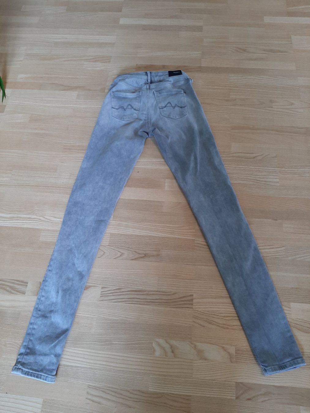 Pepe Jeans Jeans: Pepe Jeans Slim fit – Usato da St.Gallen venduto da sim_2thg 1