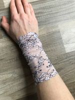 Armstulpen aus Spitze