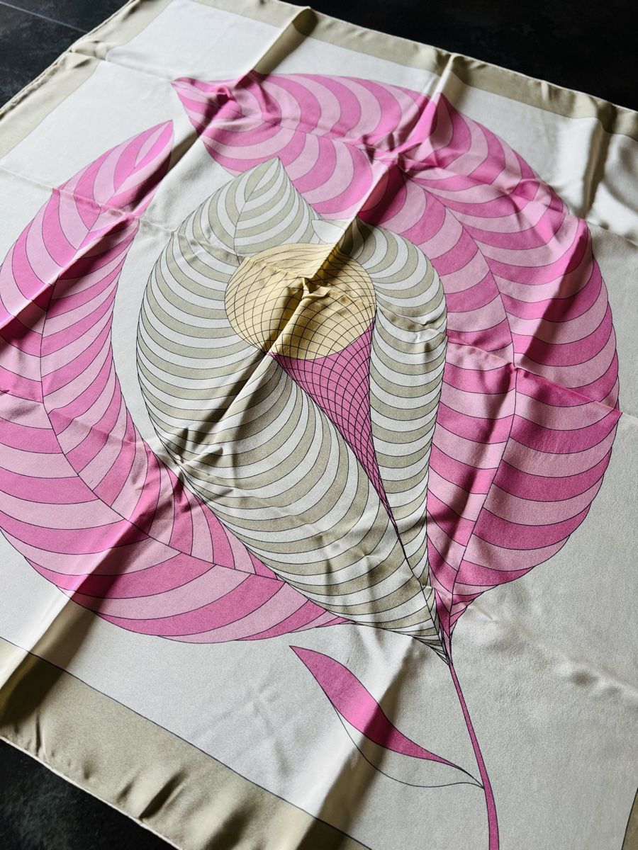 Foulards, Tücher & Schals: Foulard soie vintage Grès Paris rose beige optique – Neu (gemäss Beschreibung) aus Nyon von stylevintage79 4