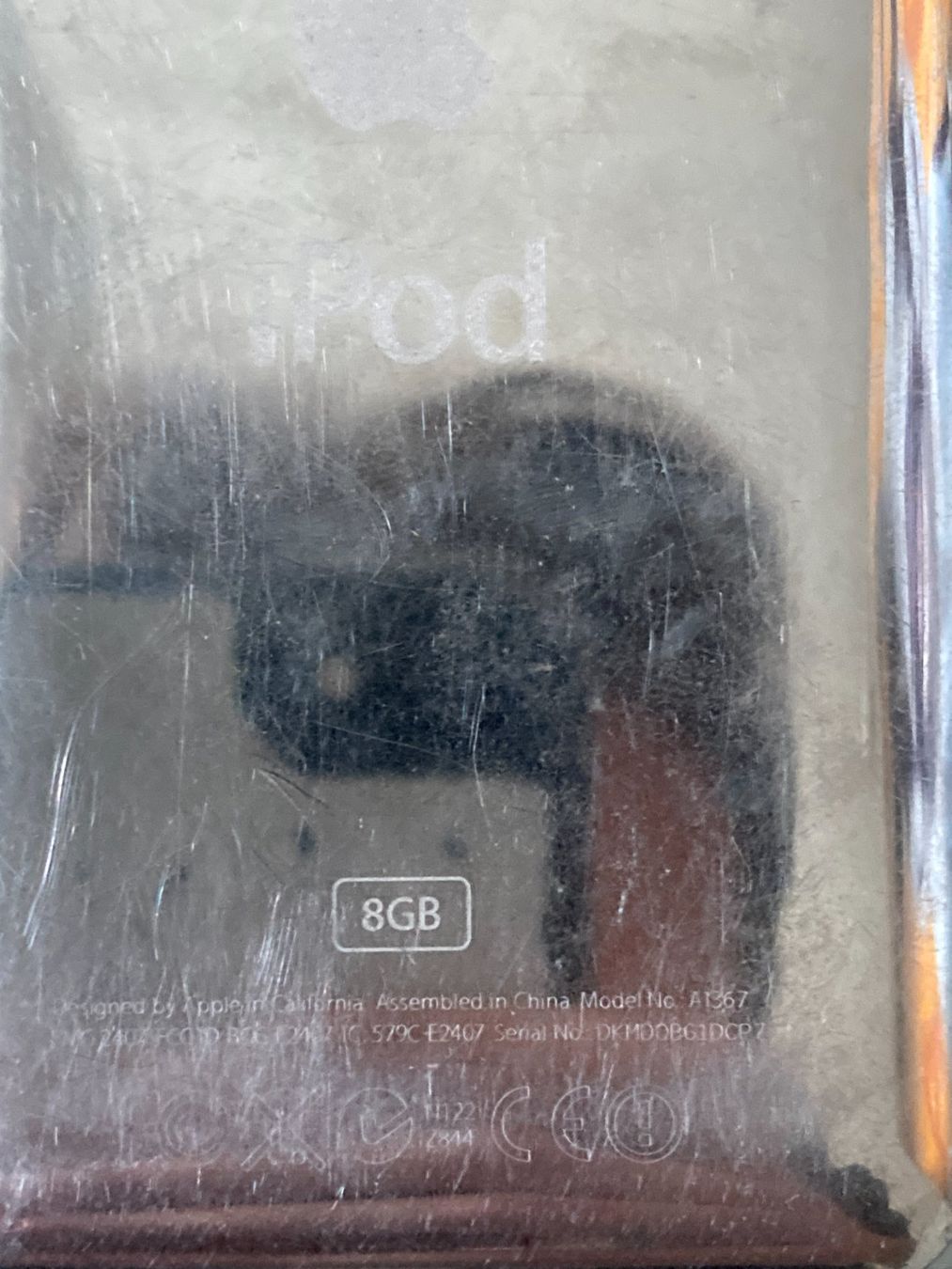 Apple Lettore multimediale portatile: iPod Touch 4ème Génération 8GB - Écran Cassé - À réparer – Usato da Delémont venduto da Nico2800 2