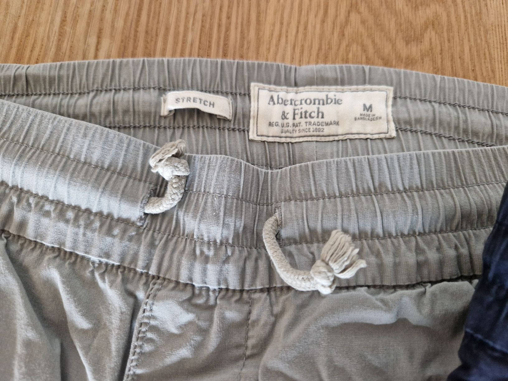 Abercrombie Pantaloni: Abercrombie & Fitch Stretch Hosen – Usato da Buchs SG venduto da fab_byz2 2