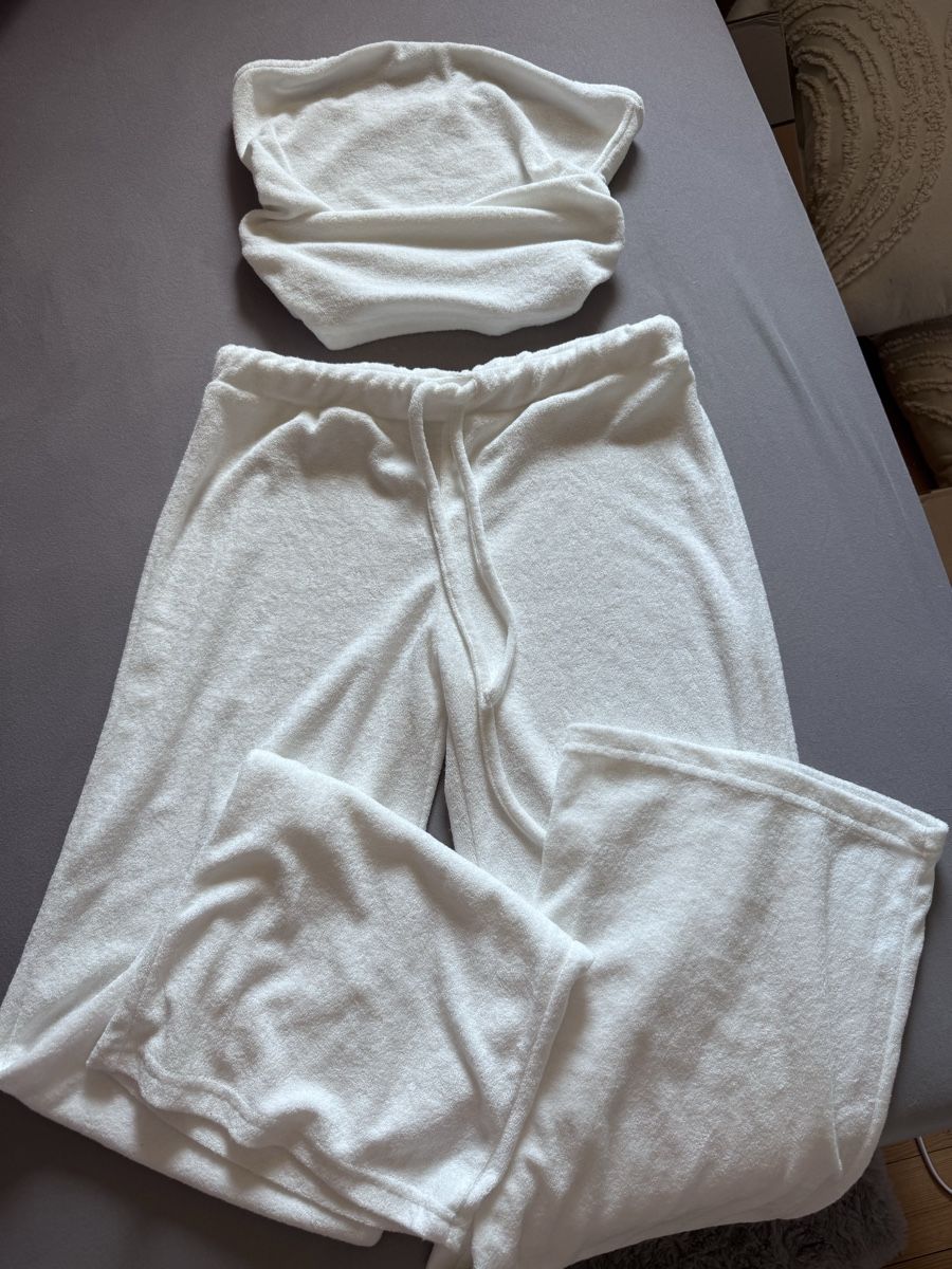 Kleiderpakete: Set – Neu (gemäss Beschreibung) aus Trimbach von zoraaurelia